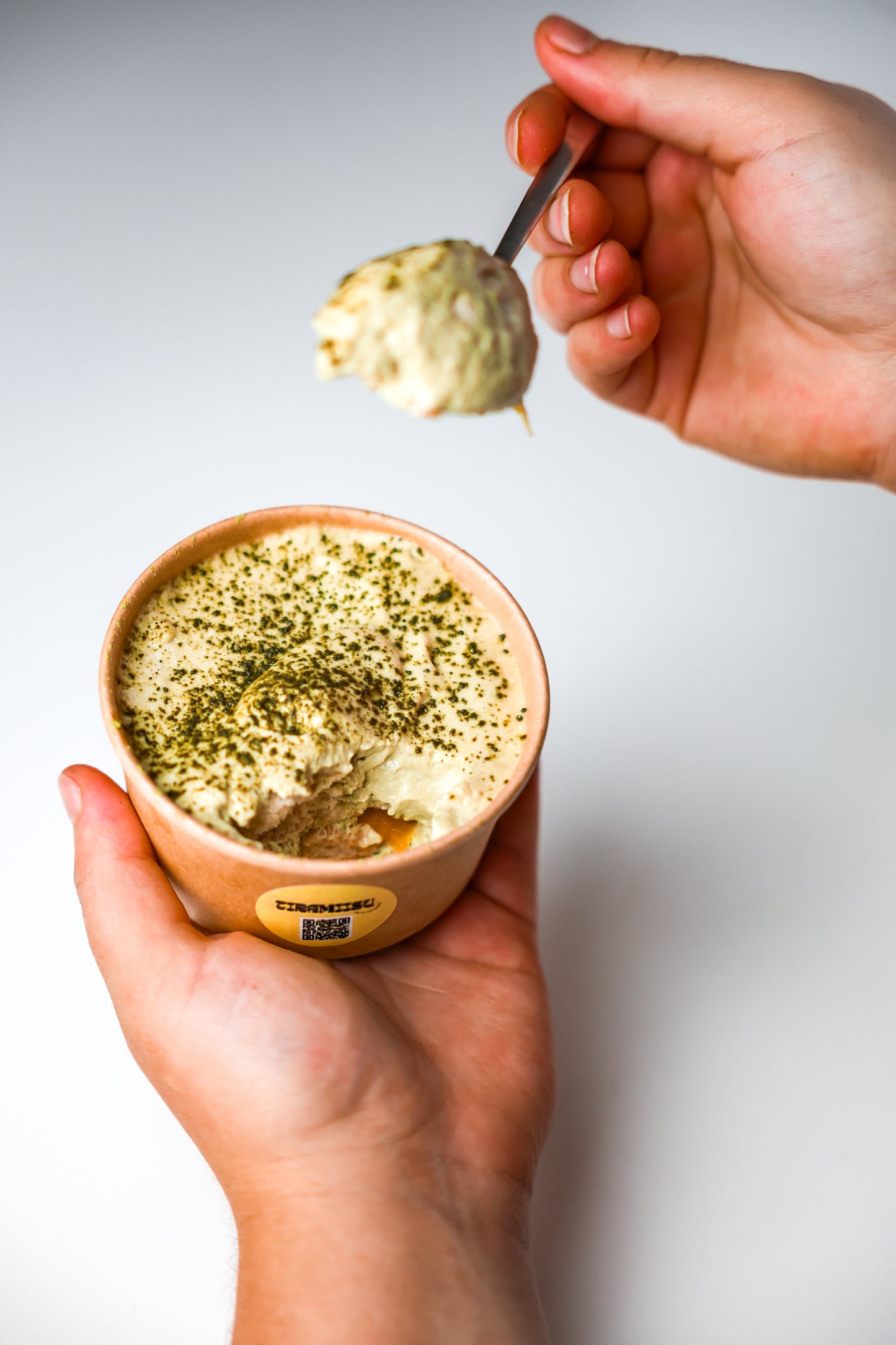 Tiramiisu mango matcha latte