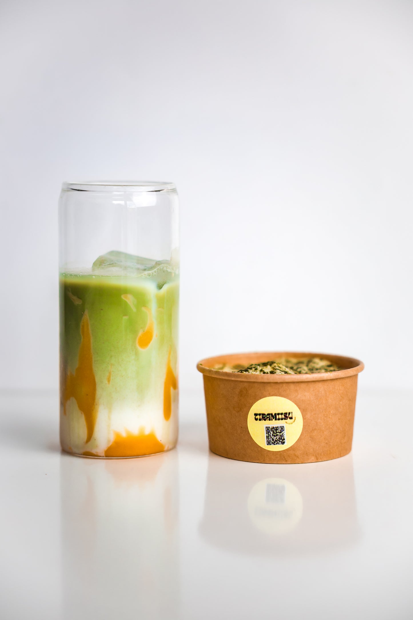 Tiramiisu mango matcha latte